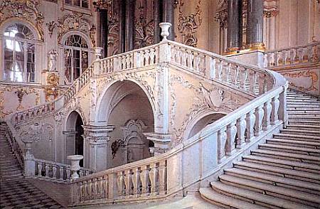 Парадную лестницу Зимнего дворца построили тоже по проекту Растрелли.