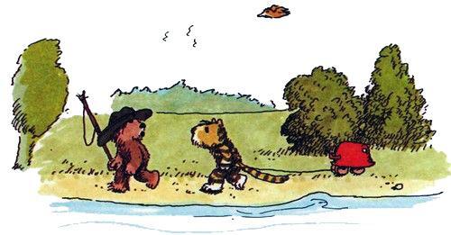 медвежонок и тигрёнок идут вдоль берега